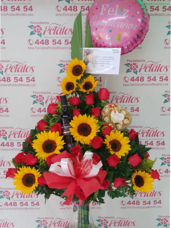 flores-floristeria-medellin-para-ti-mama-en-tu-cumpleanos-queremos-desearte-un-feliz-dia-floristeria-medellin